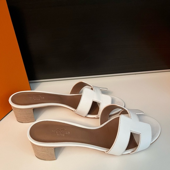❌SOLD❌Hermes Oasis White Calfskin Leather Iconic H Sandal Heel 38 Made in Italy - Picture 3 of 7